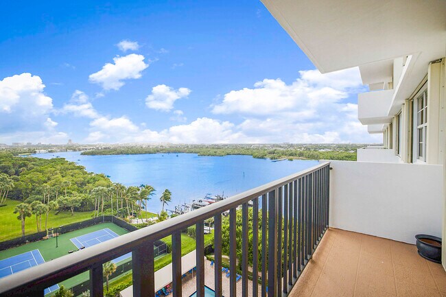 Building Photo - 2121 N Ocean Blvd