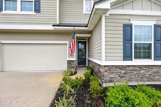 Building Photo - 54 Alderwood Pl