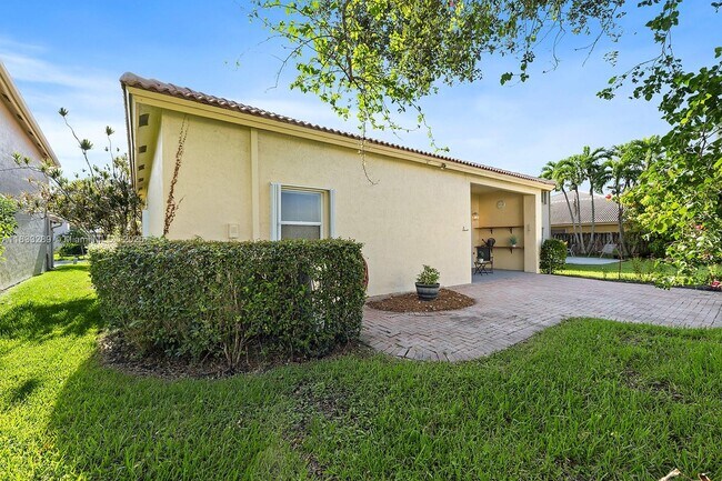 Building Photo - 1941 NW 171st Ave