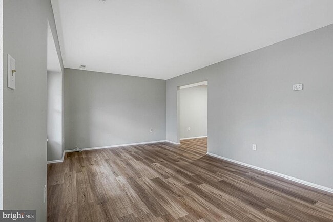 Building Photo - 5204 Flounder Ct W