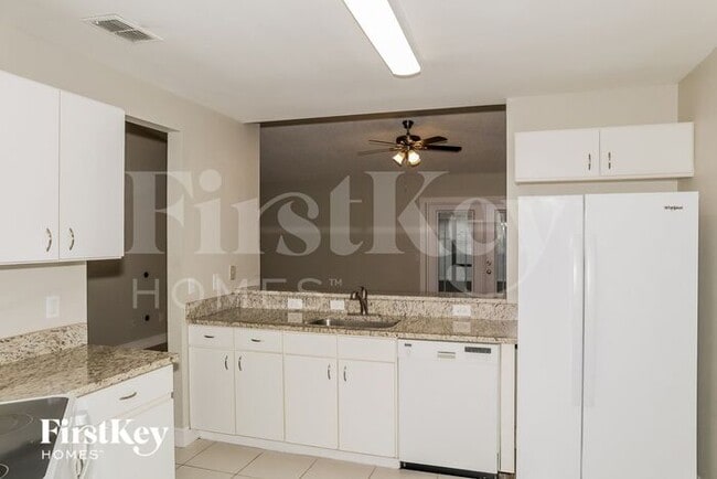 Building Photo - 7743 Water Oak Ct