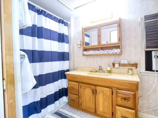 Building Photo - 24304 N Patuxent Beach Rd