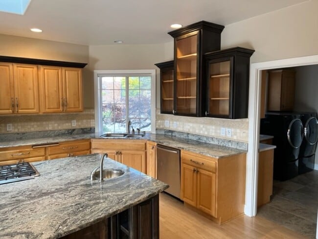 Building Photo - SPACIOUS & STYLISH CUSTOM HOME- 4 BEDROOMS...