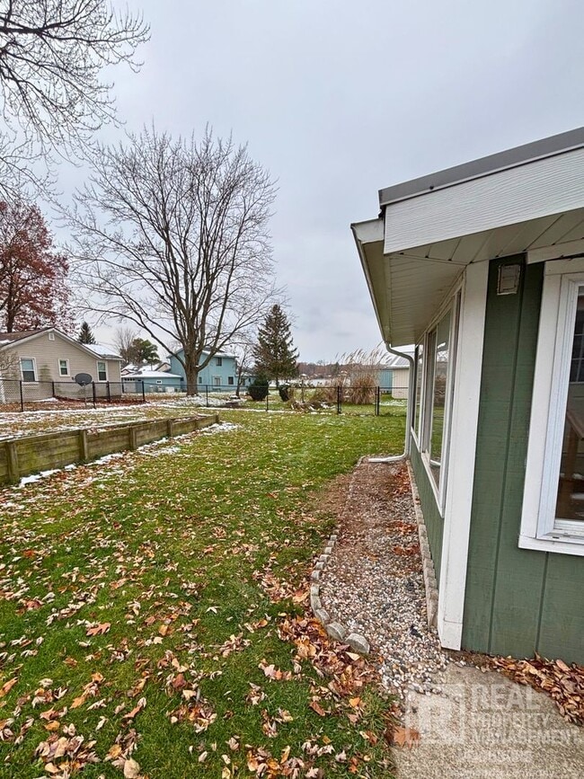 Building Photo - Spacious 2 Bed, 1 Bath Home in Alto, MI