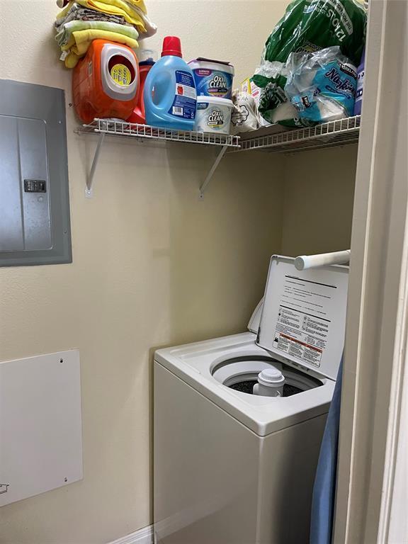 Building Photo - 2505 San Gabriel St