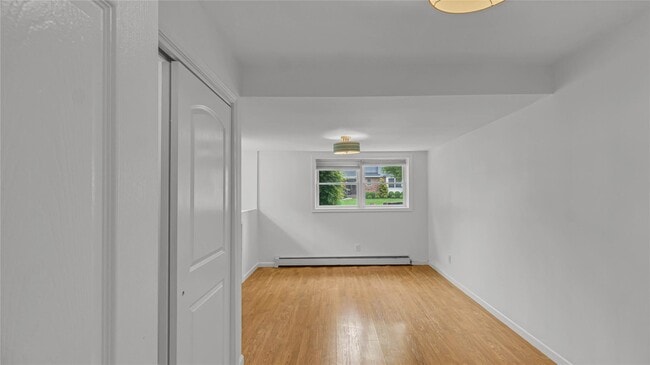 Building Photo - 136 Lee Rd