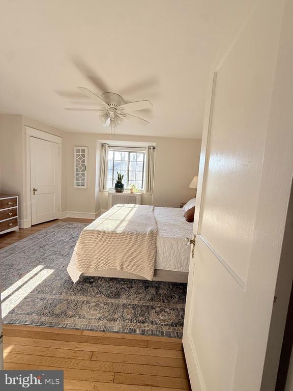 Building Photo - 3463 W Queen Ln