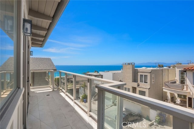 Building Photo - 328 28th St