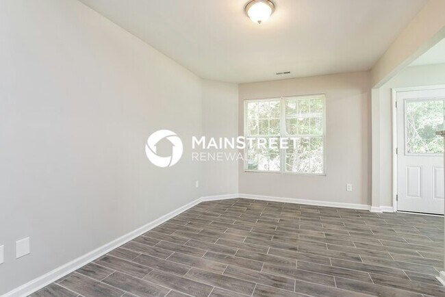 Building Photo - 3 Bedroom Pet-Friendly Home in Raleigh, NC with Main Street Renewal