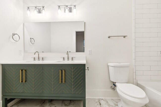 Building Photo - Single Family Modern Elegance in the Heart of Milan, New Orleans