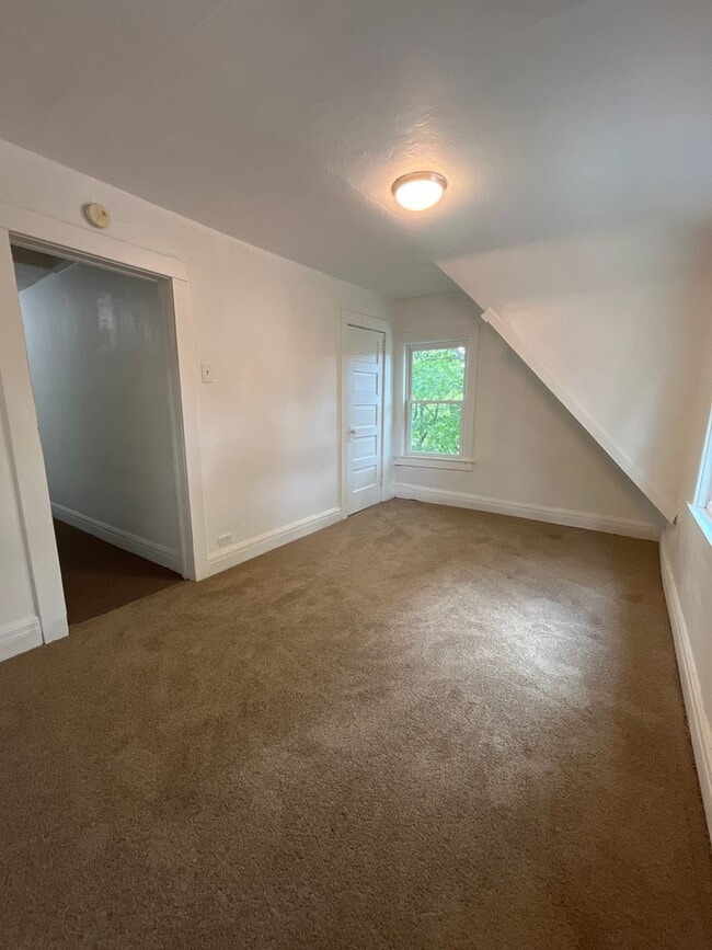 Building Photo - 3 Br 1 Bath Twin Home available in Bethlehem