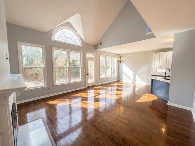 Building Photo - 2514 Camata Way