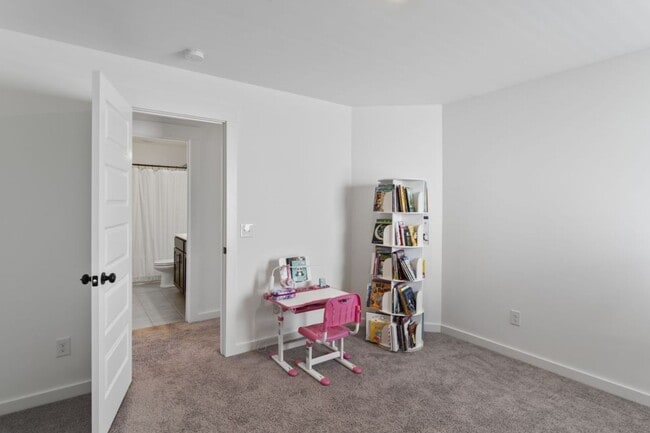 Building Photo - Single Family Home in Gallatin for Lease