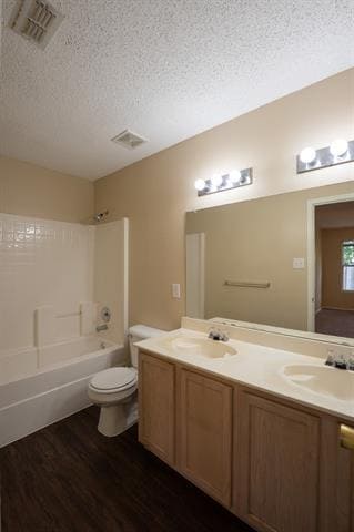 Building Photo - 3841 Meredith Ln