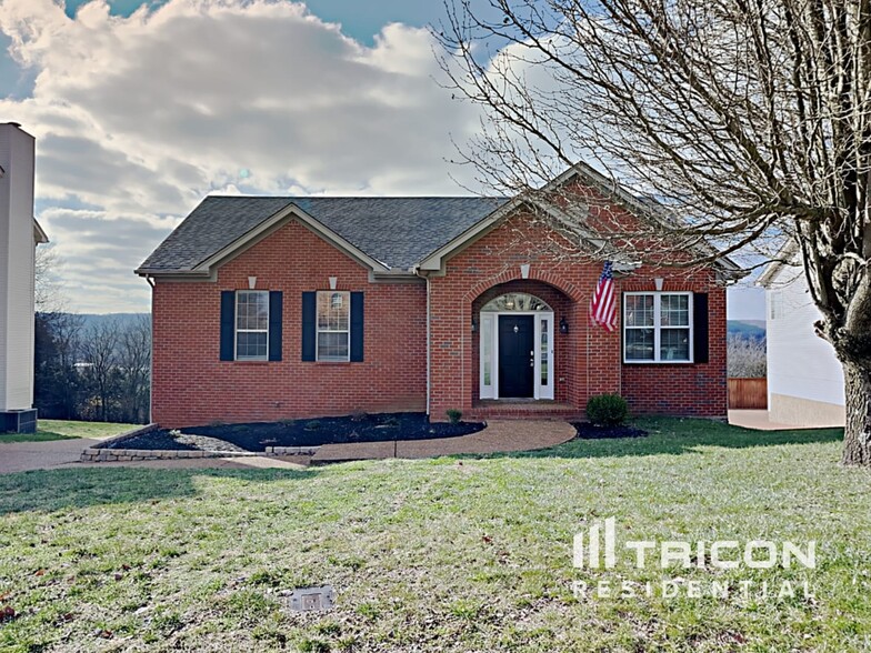 Primary Photo - 122 Braxton Park Ln