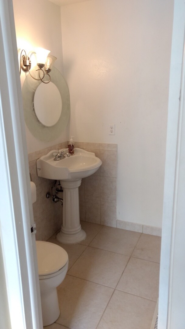 Building Photo - AMAZING 3 Bed 2 Bath Townhome in Lafayette- Available August 10th