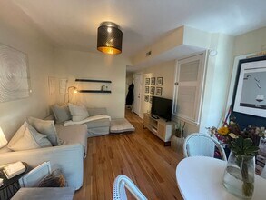 Building Photo - 4444 Cresson St