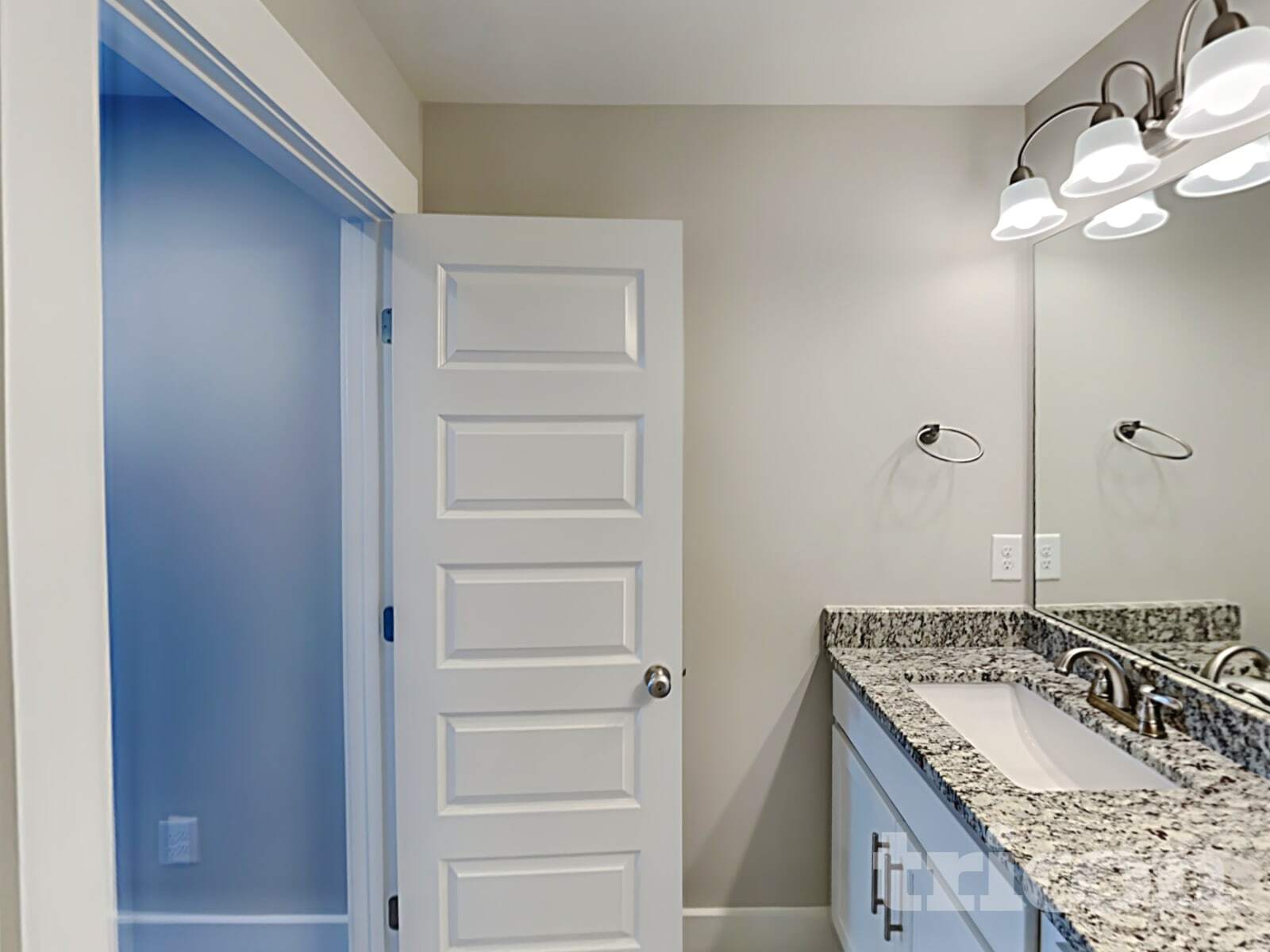 Building Photo - 1326 Sula Dr