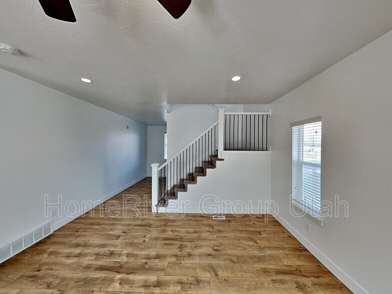 Building Photo - 836 E 340 S