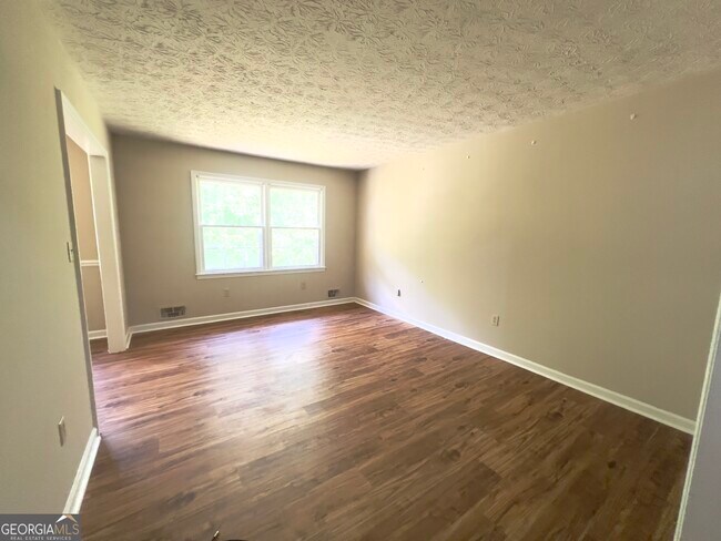 Building Photo - 1140 Barber Creek Dr