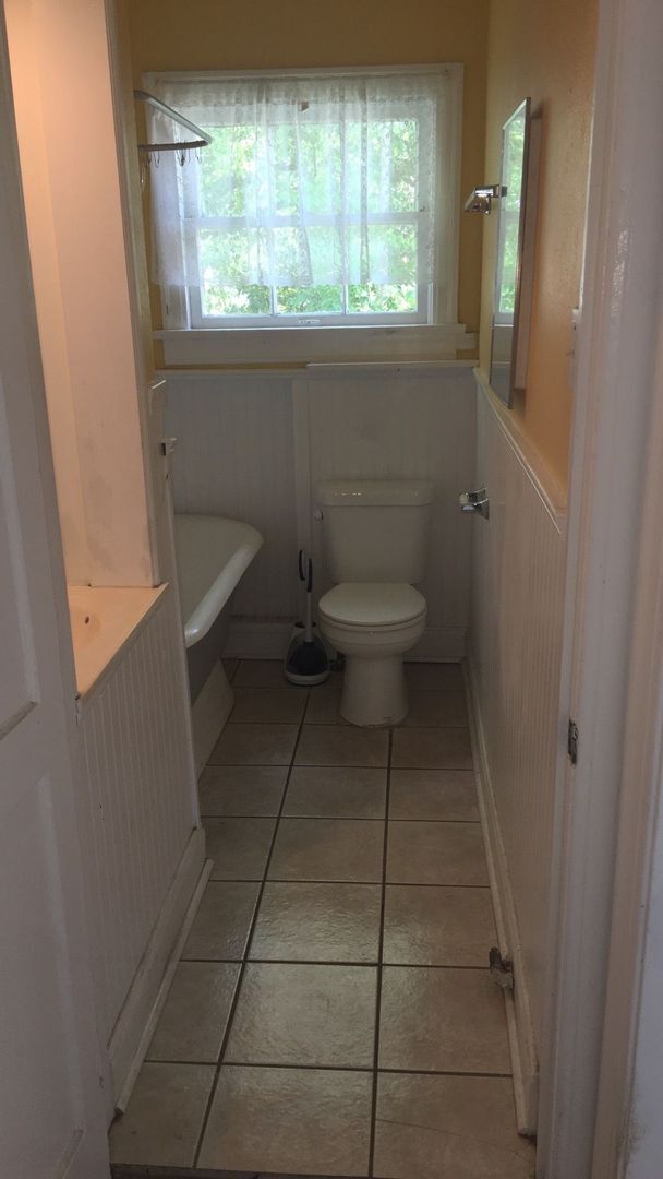 Building Photo - Great 2 Bed Home