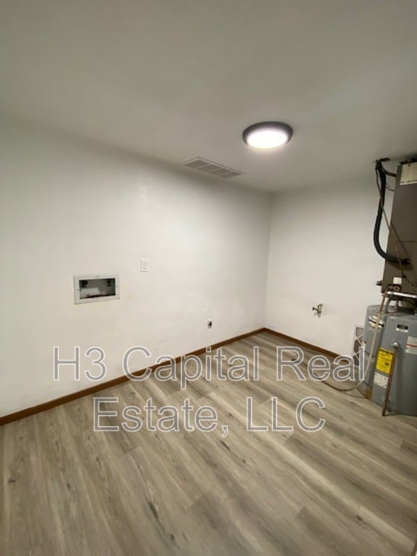Building Photo - 620 Ganim Dr