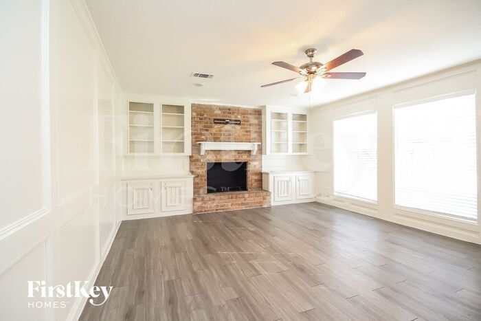 Building Photo - 4407 Deerfield Village Dr