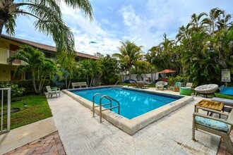 Building Photo - 1250 Miami Rd