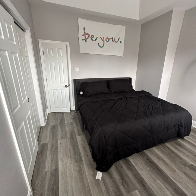 Bedroom - 921 N 66th St