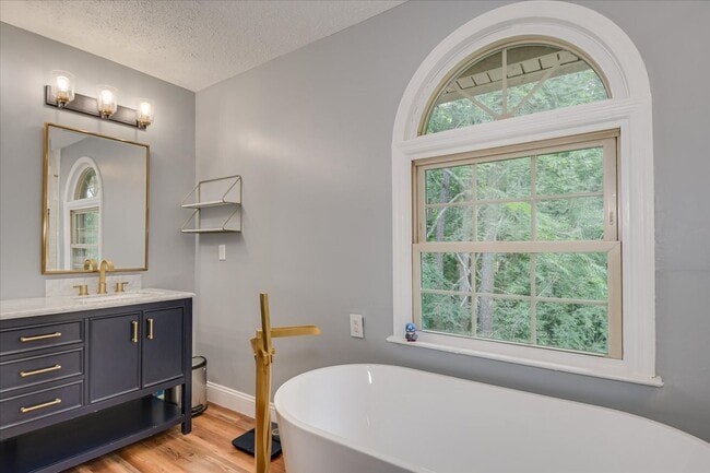 Building Photo - 4Bed/3 Bath home in Evans, GA with large g...