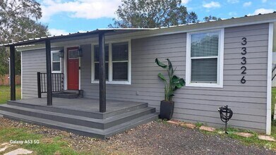 Building Photo - 33326 Mandrake Rd