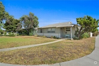 Building Photo - 794 W Winn Dr