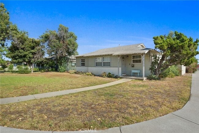 Primary Photo - 794 W Winn Dr