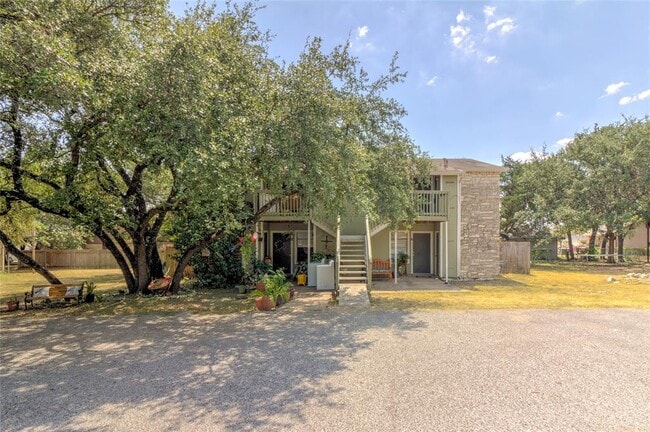 Building Photo - 400 Hedgewood Dr