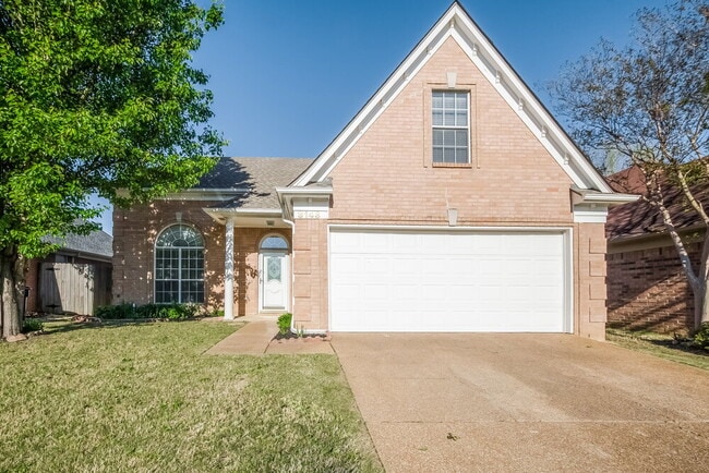 Building Photo - 3143 Woodland Pine Dr