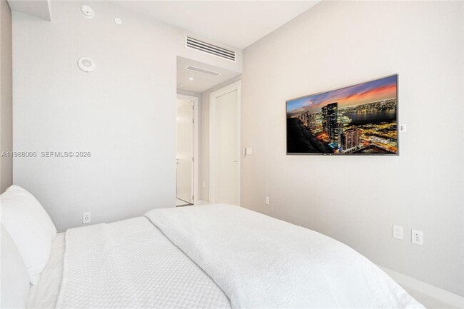 Building Photo - 300 Biscayne Blvd Way
