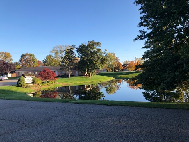 Edgewater Country Village - 37 Port Sheldon St