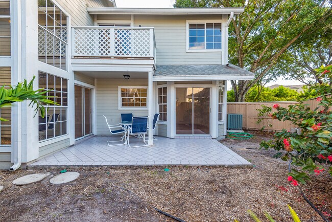 Building Photo - 5080 Point Alexis Dr