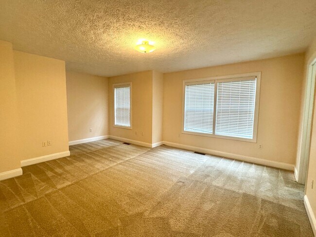 Building Photo - 270 Tall Oak Blvd NW