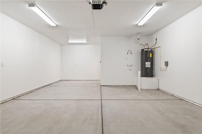 Building Photo - New Construction - New Community