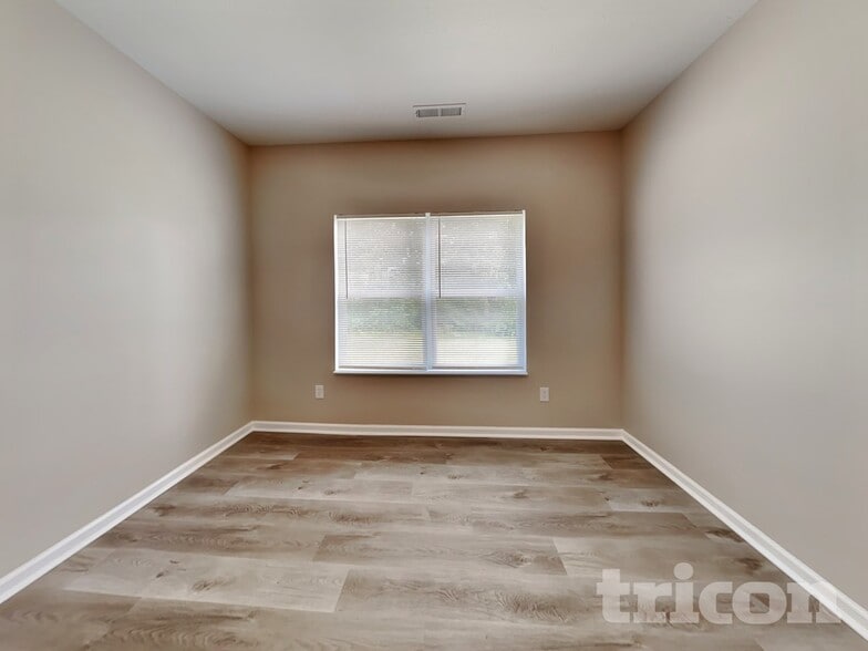 Building Photo - 1229 S Aberdeen Dr