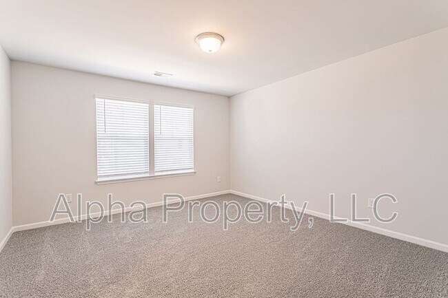 Building Photo - 131 Battery Creek Dr