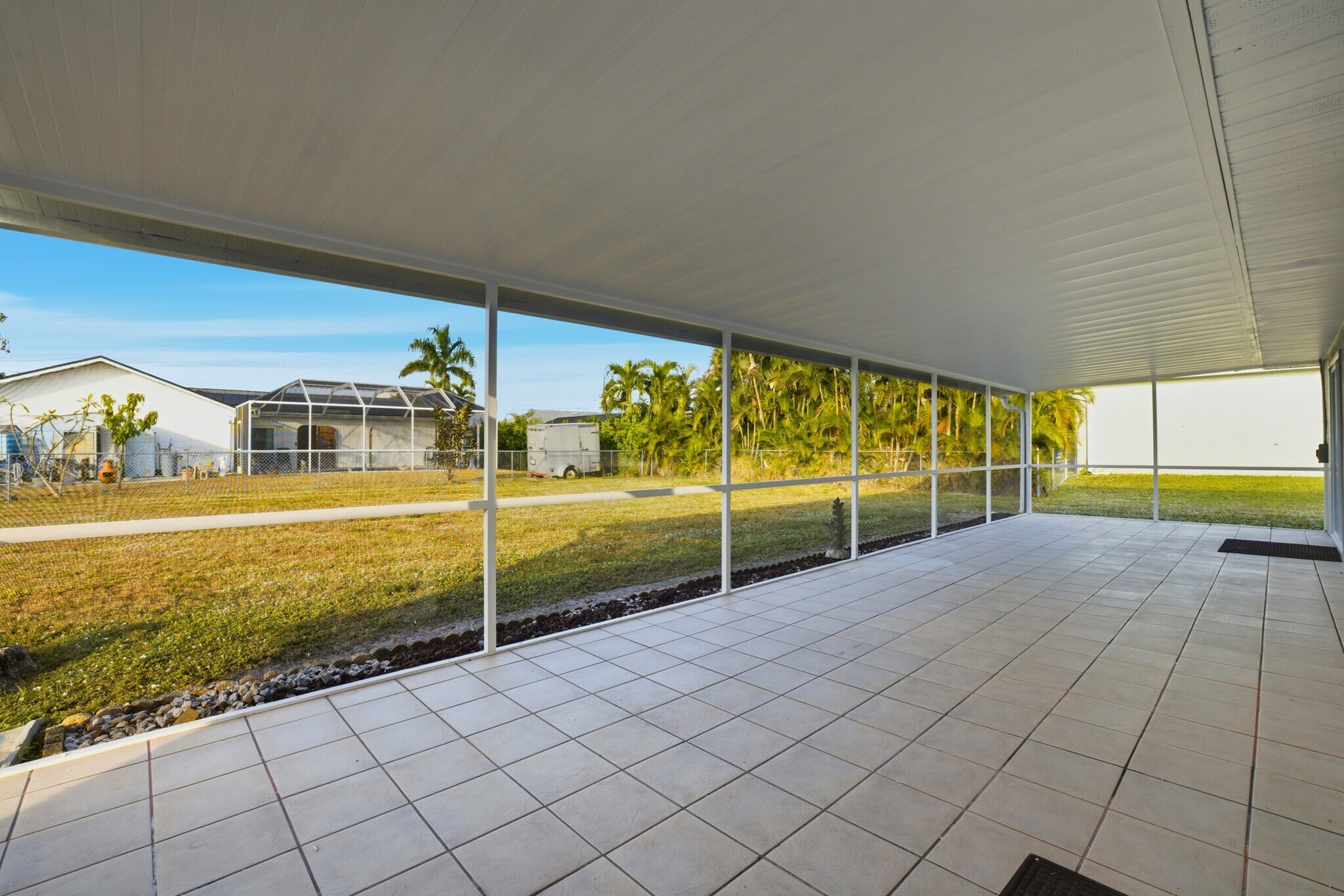 Building Photo - 1145 SW 44th Ter