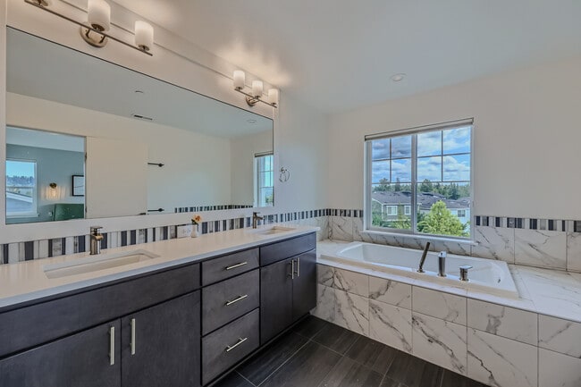 Building Photo - 26658 NE Walden Way