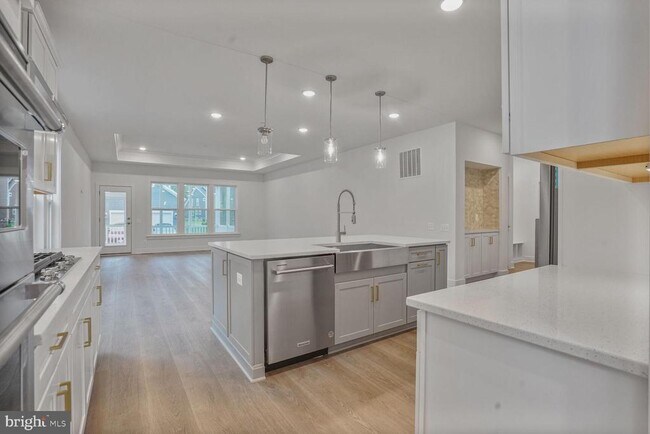 Building Photo - 42779 Cannon Chapel Dr