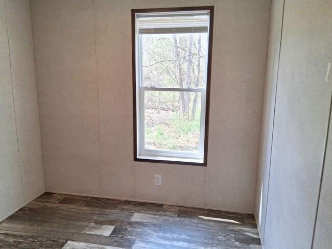 Building Photo - 2121 Panhandle Rd