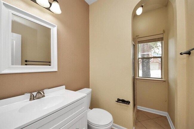 Building Photo - 6423 Middlelake Ct