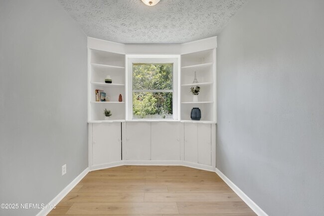 Building Photo - 1232 Hamilton St