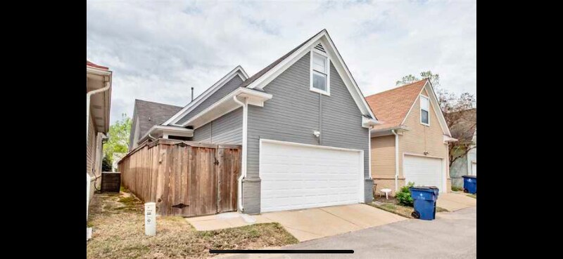Building Photo - 1454 Island Town Cove