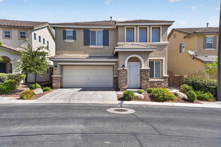 Building Photo - 10648 Bandera Mountain Ln